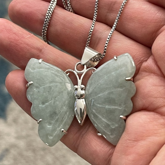 Jadeite jade butterfly 925 silver pendant chain - Picture 3 of 13